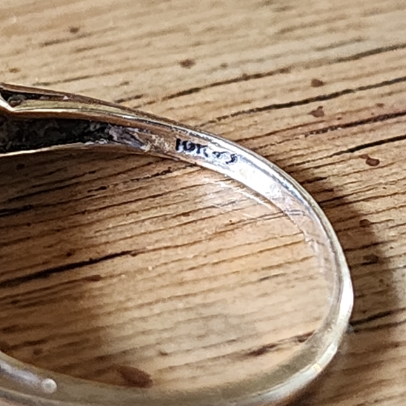 10k gold heart ring wedding engagement band size 6.75 hearts - Picture 3 of 4